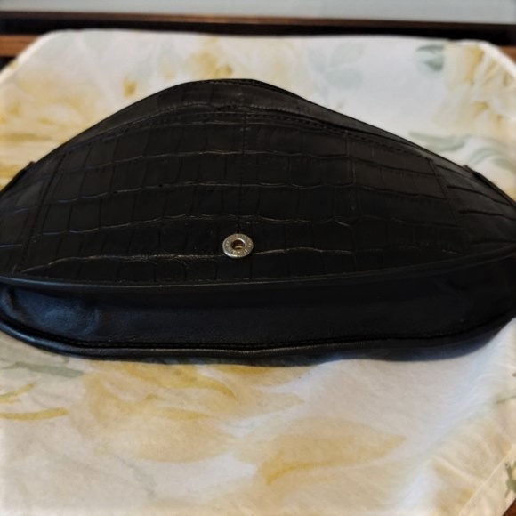 Karen Callan. Clutch. Wallet with Shimmer Frog - Picture 3 of 5